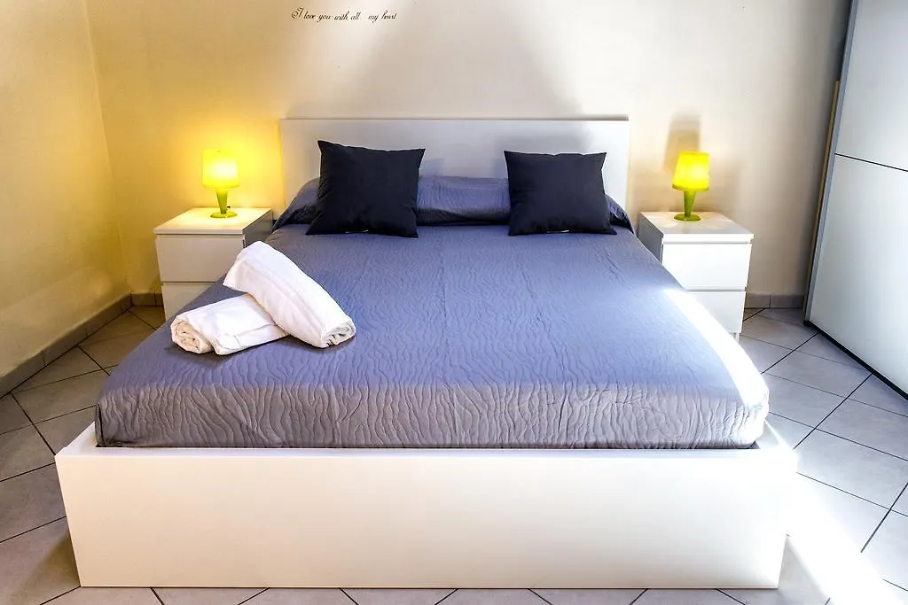 Palermo Central Apartments 0*,  Italie